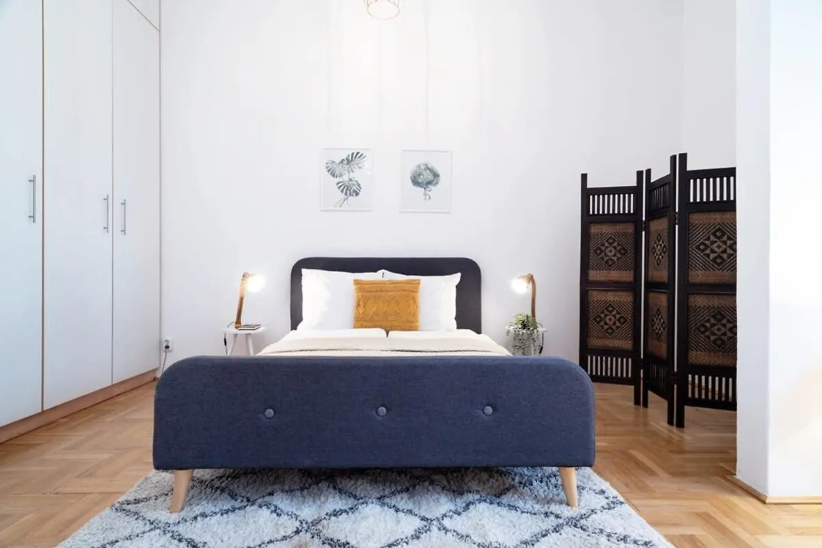 Lovely Downtown Apartment Close To The Basilica Budapest