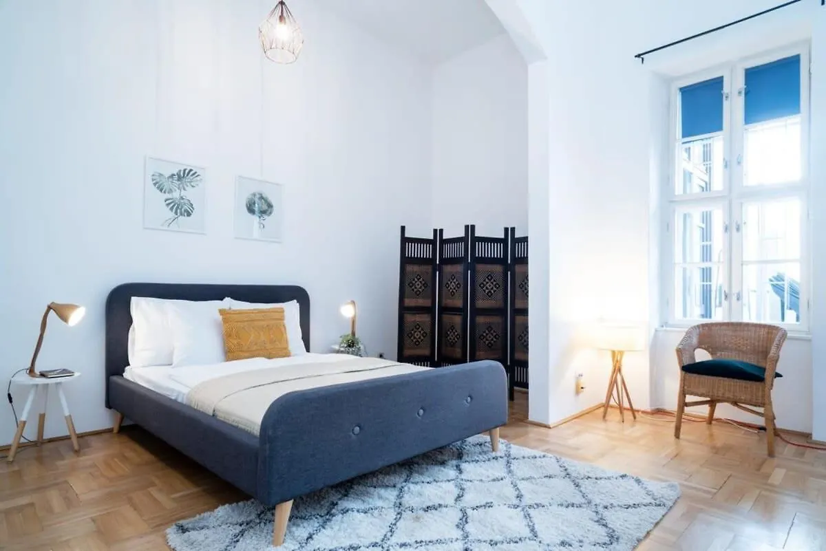 Lovely Downtown Apartment Close To The Basilica Budapest
