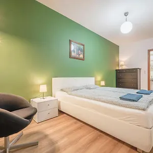 Appartamento Modern With Garage