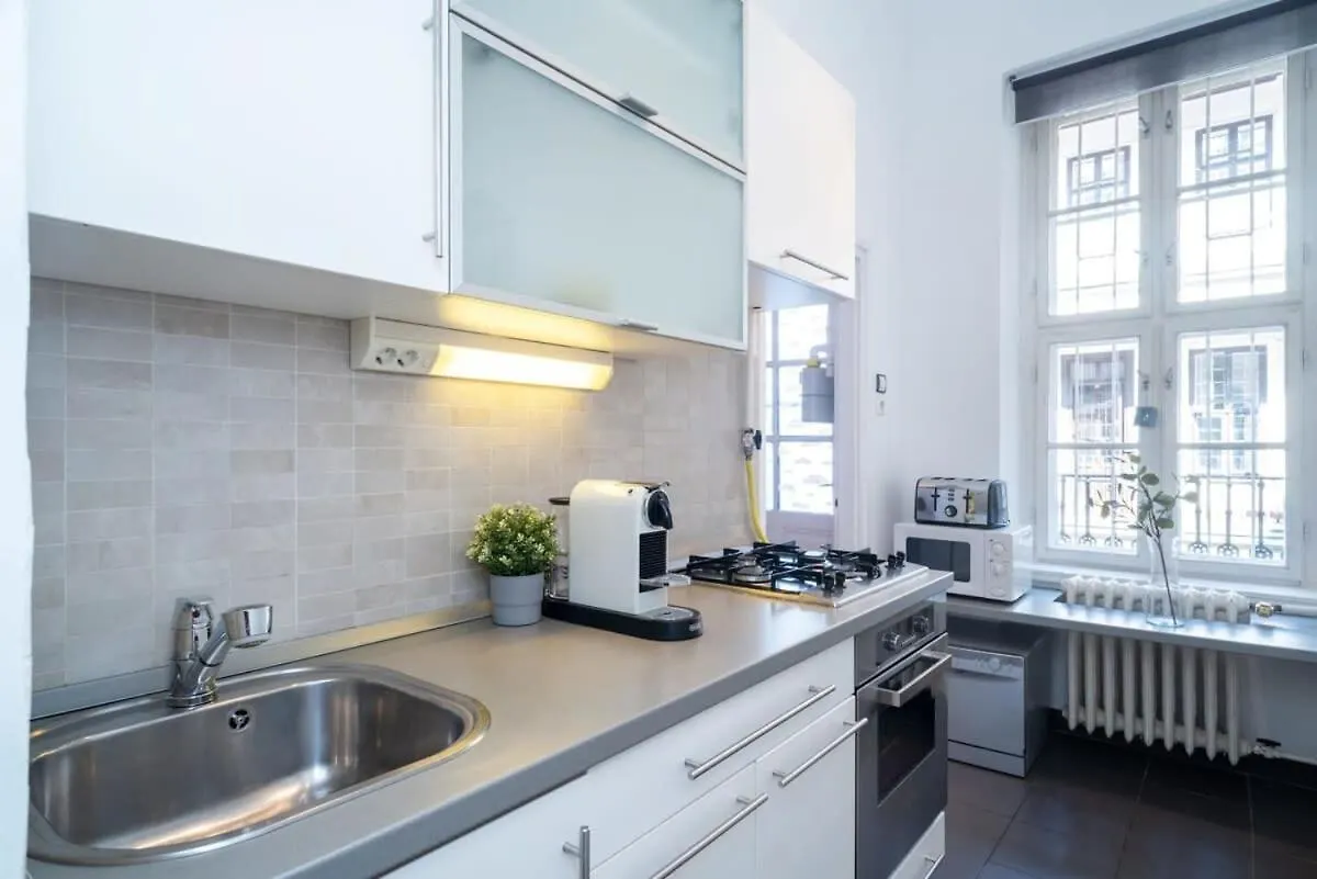 Lovely Downtown Apartment Close To The Basilica Budapest 0*,